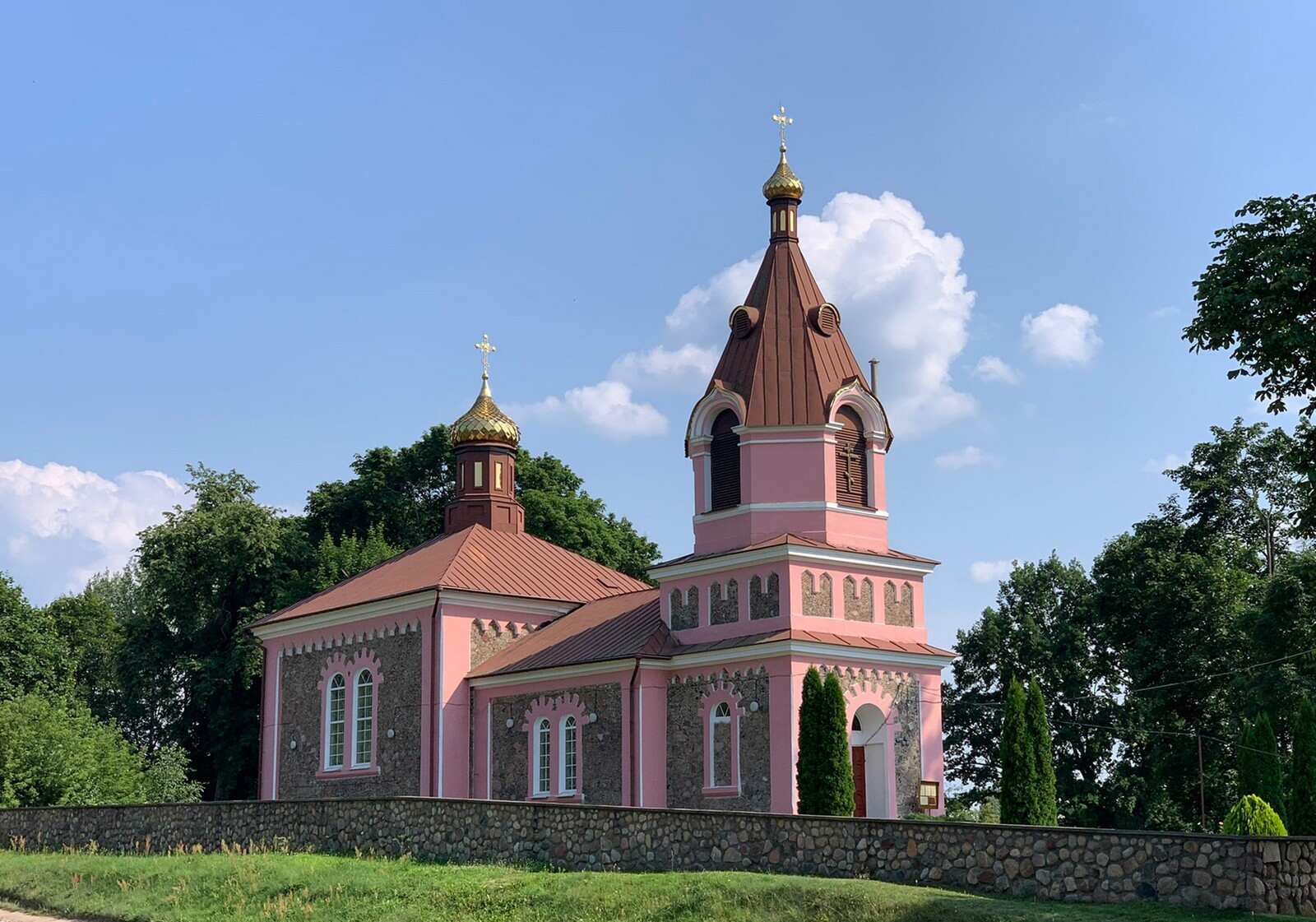 Храм Святого Великомученика Димитрия Солунского